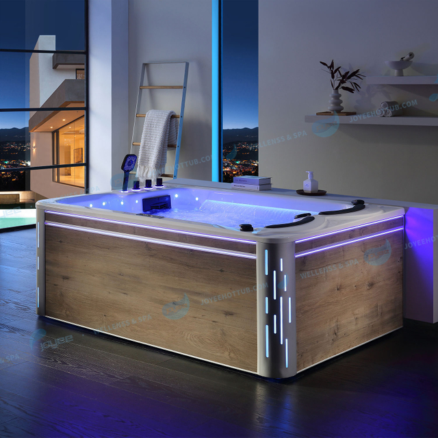 Batio independiente en el patio trasero del jardín | Whirlpool Jakuzy con aviones - Joyee 