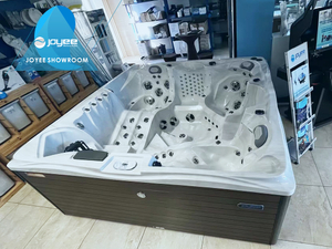 jacuzzi